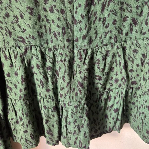 EUC AFRM SWEETHEART NECKLINE PEPLUM ANIMAL PRINT TOP SIZE M - Picture 7 of 16